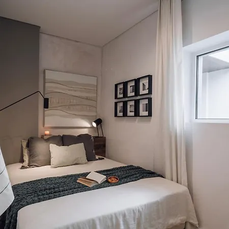 Biel - 2 Bedrooms, Pool And Parking In Arroios Apartman *