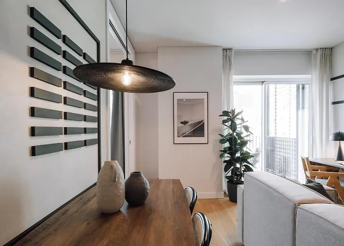 Biel - 2 Bedrooms, Pool And Parking In Arroios *